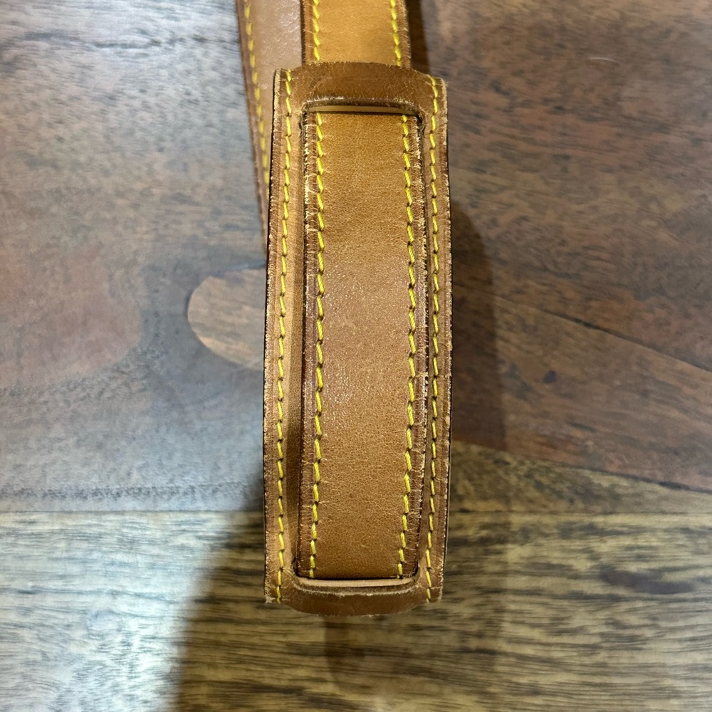 Louis Vuitton Brown Leather Strap with Gold Hardware - Picture 5 of 11